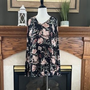Well Worn Women's Floral‎ V-Neck Long Sleeve Pullover Top Sz. L